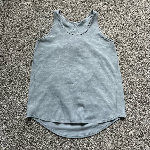 Lululemon Essential pleated light gray camo print racerback tank top - Picture 5 of 9